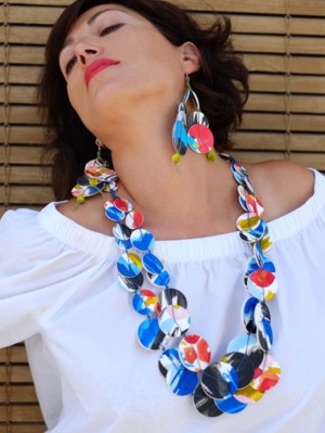 Necklace model Disque "Sonia Delaunay"