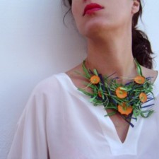 Necklace model Marguerites (Caillebotte)